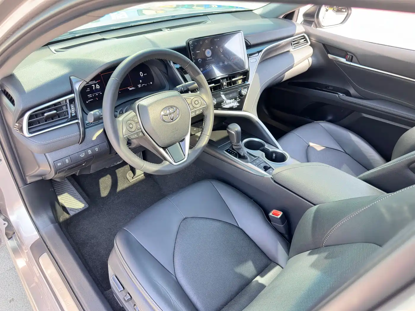 Toyota Camry 2021 2.5S Feng Shang Edition фото 12