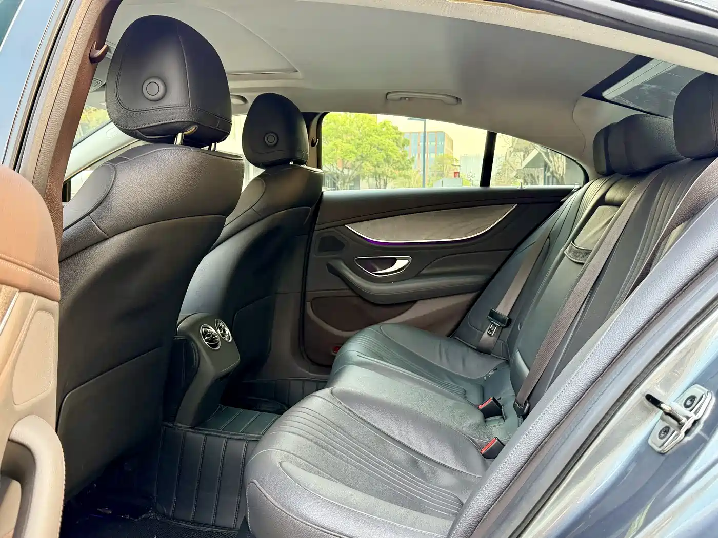 MERCEDES-BENZ CLS