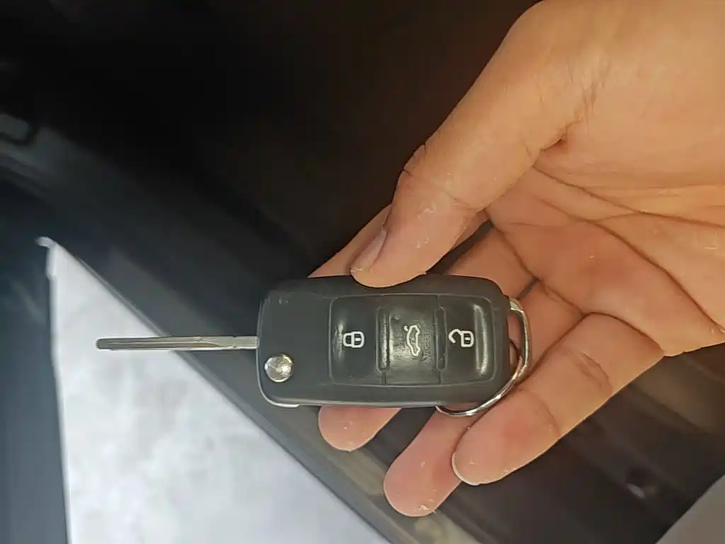 Volkswagen Passat 2015 1.8TSI DSG Honor Edition фото 9