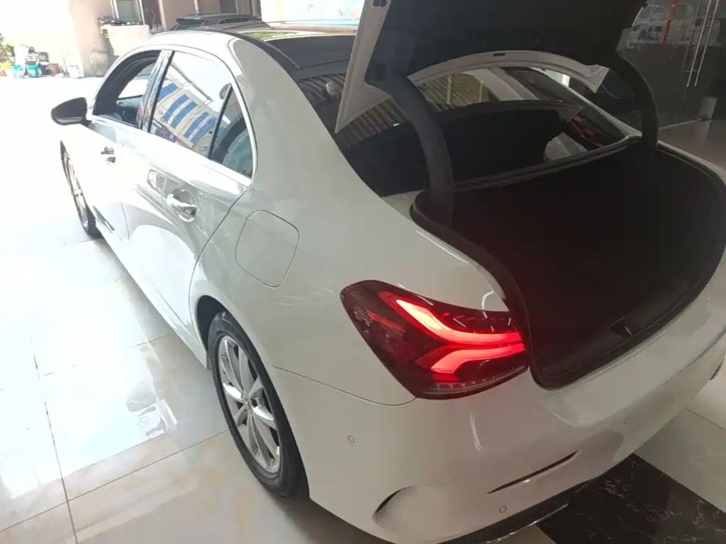 Фото 5 - Mercedes-Benz A-Class