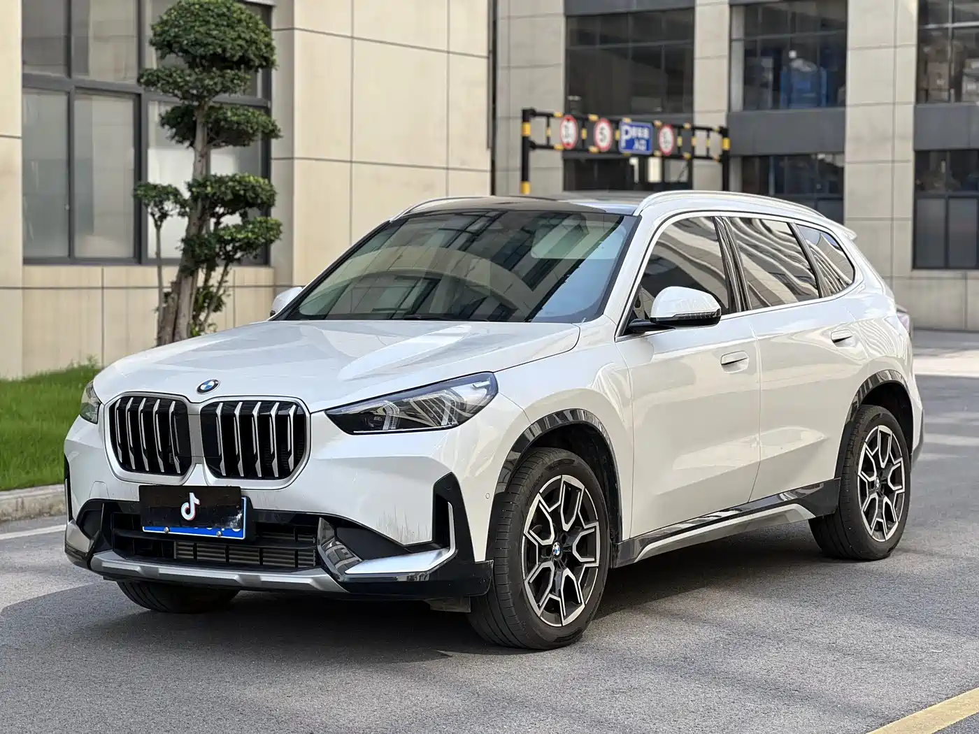 BMW X1 2024 sDrive25Li X Design Package
