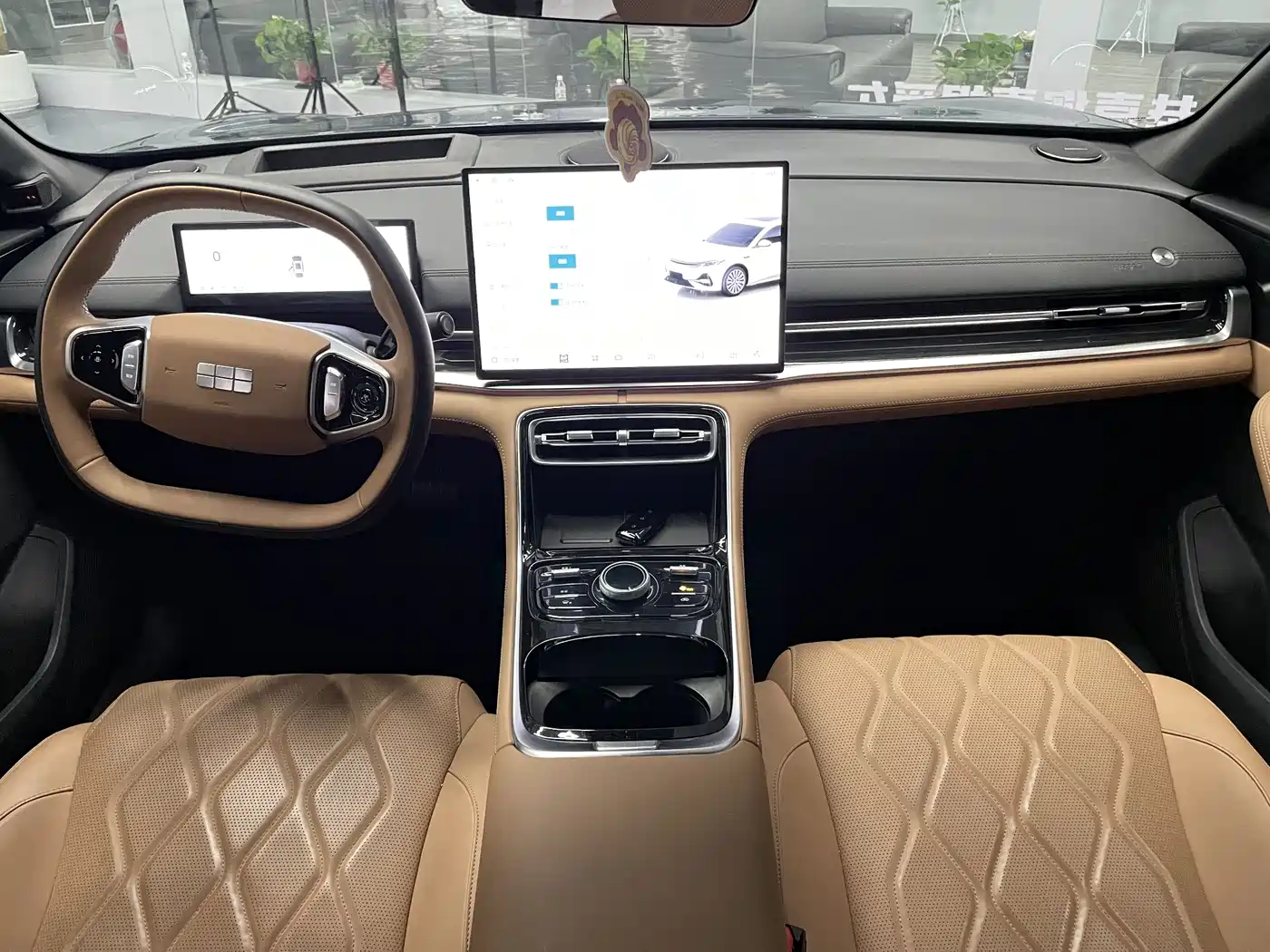 Geely Galaxy Galaxy A7 2025 EM-i фото 7