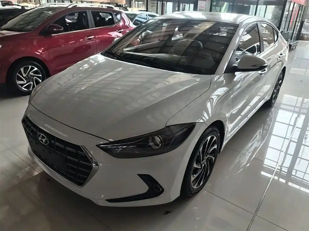 Hyundai Elantra 2019 1.5L CVT Smart Elite