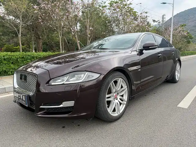 jaguar xj