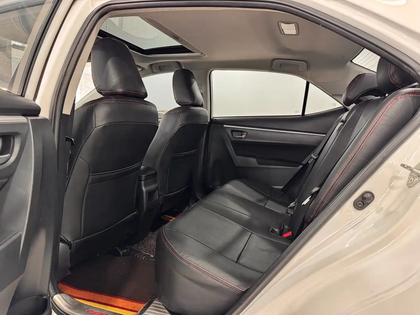 Toyota Corolla 2017 Facelift 1.2T S-CVT GL-i фото 10