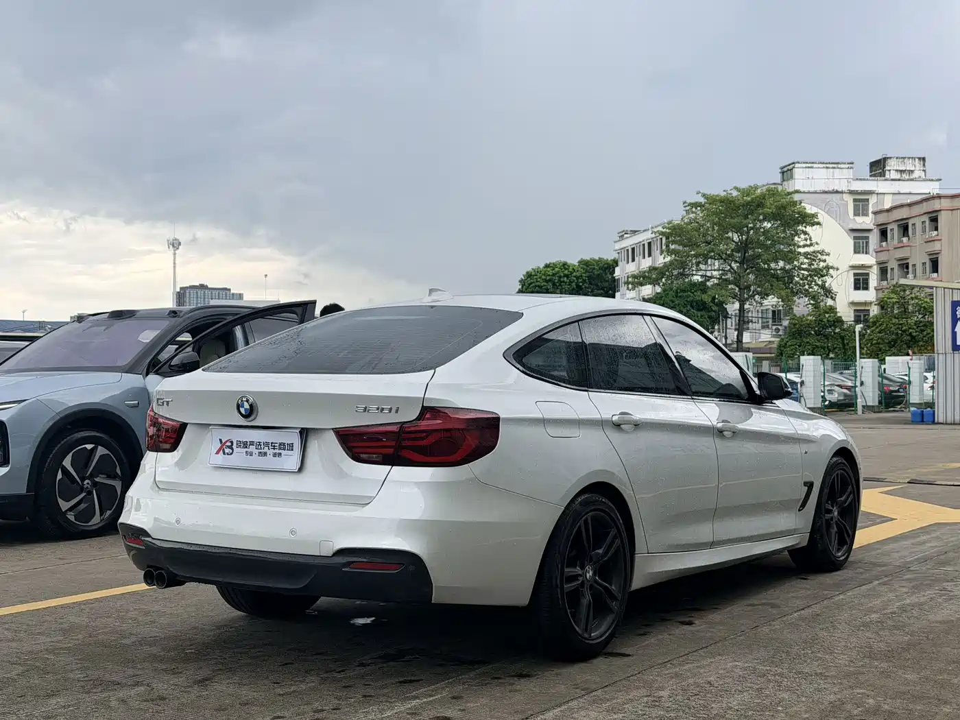 BMW 3 Series GT 2021 2020 320i M Sport Black Night Edition