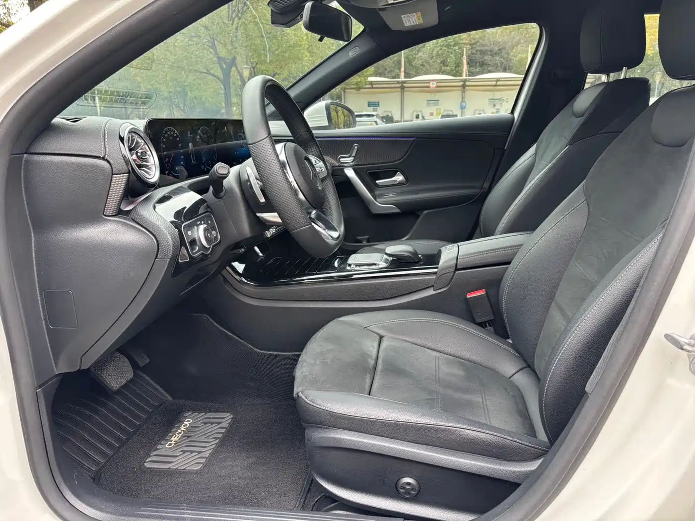 Mercedes-Benz A-Class 2021 A 200 L Sport Sedan Fashion Edition фото 7