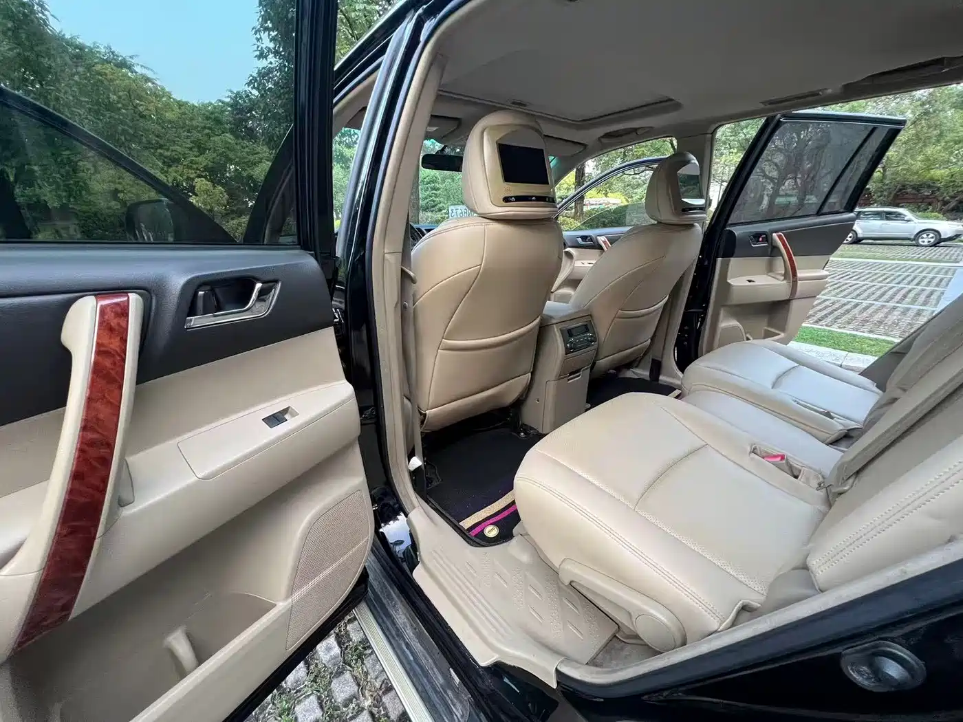 Toyota Highlander 2010 2009 3.5L 4WD 7-seater Luxury Edition
