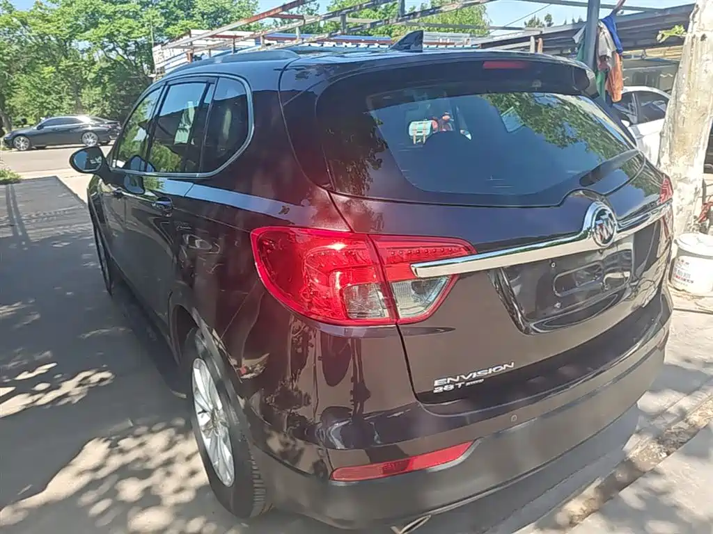 Buick Envision Plus 2017 28T AWD Luxury фото 5