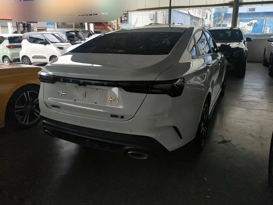 Фото 3 - Geely Binrui