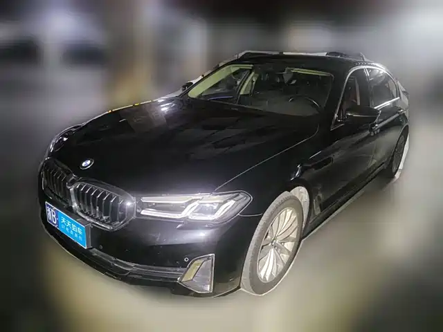 BMW 5 Series 2021 Facelift 525Li Luxury Package — фото 1