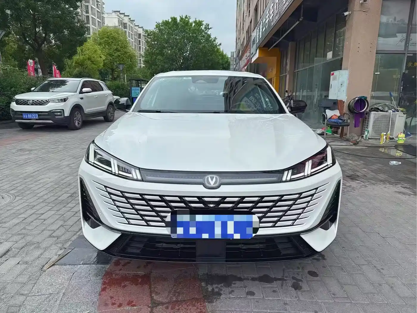 Фото 2 - Changan Eado
