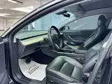 Фото 8 - Tesla Model 3
