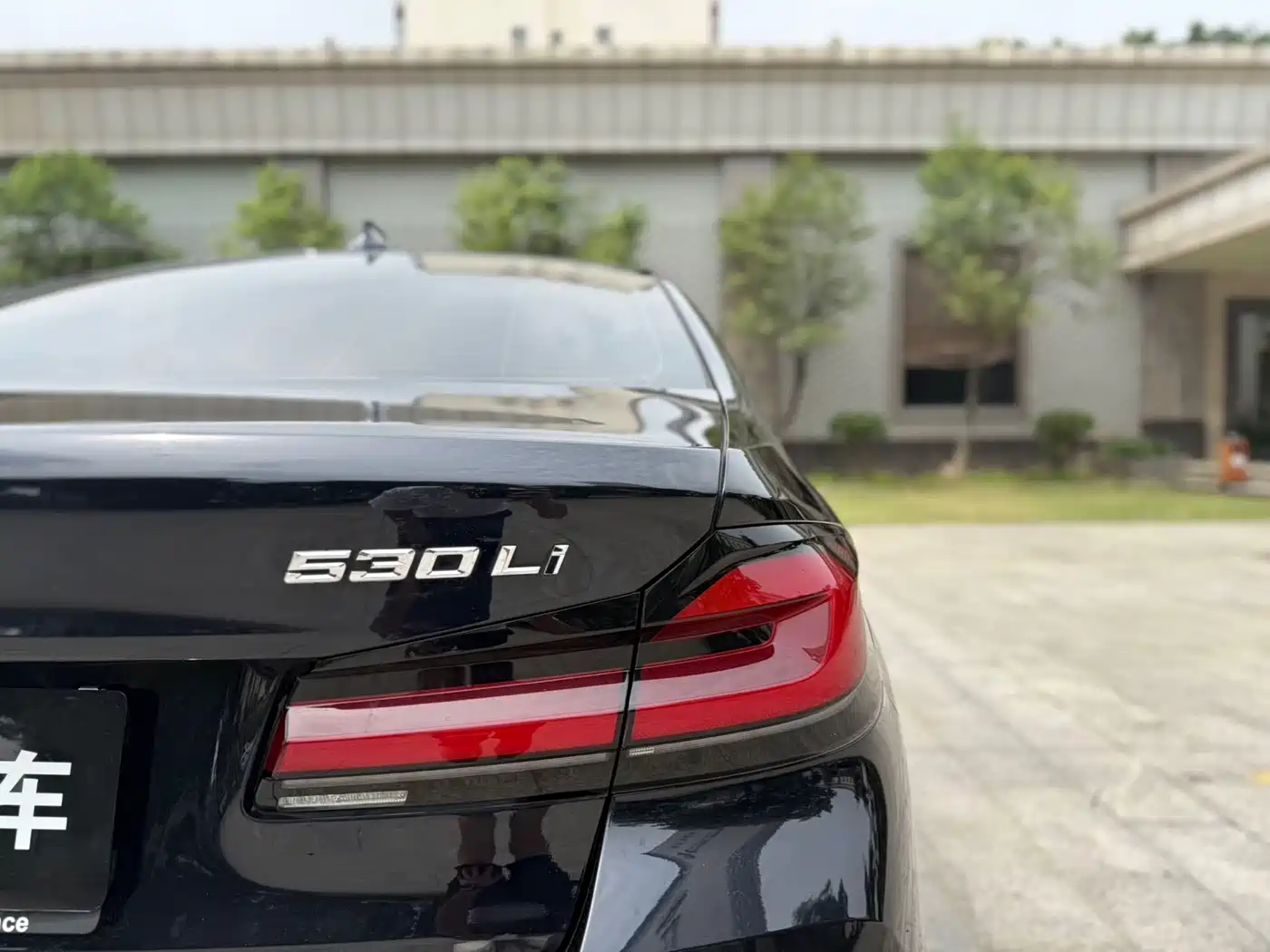 BMW 5 Series 2021 530Li Leading M Sport Package фото 17