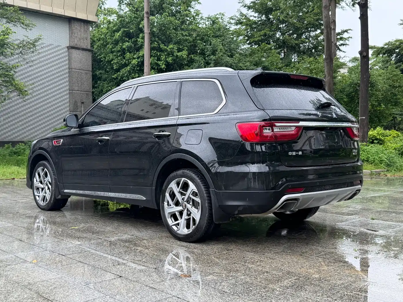 Hongqi HS7 2022 2022 2.0T DCT 2WD ZhiLian QiChang Edition 5-seater