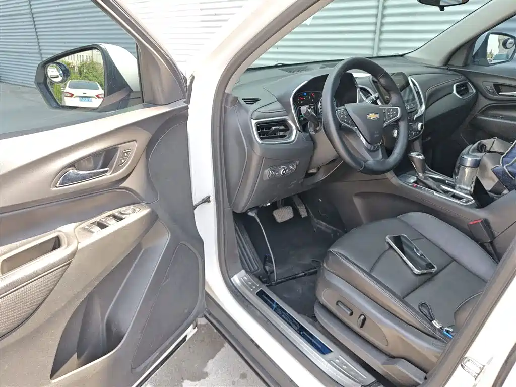 Chevrolet Equinox 2018 535T Automatic Control Edition фото 12