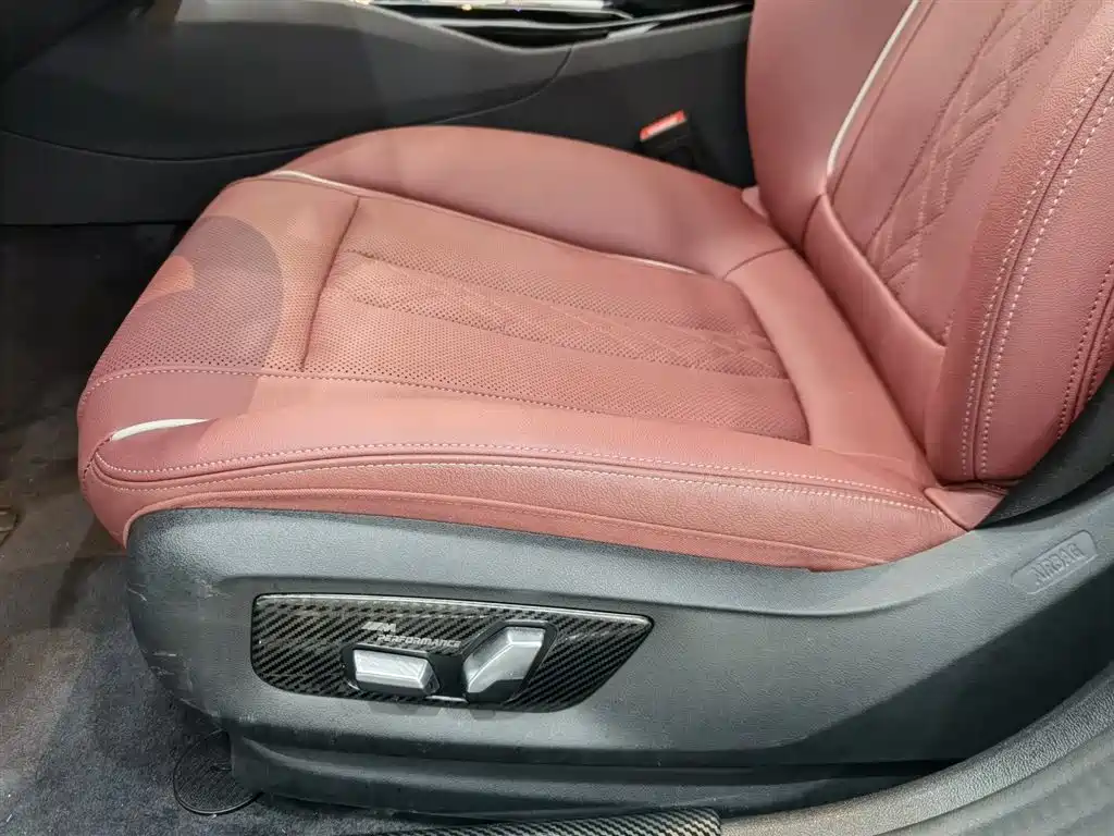 BMW 5 Series 2023 530Li Leading M Sport Package фото 20