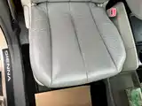 Фото 21 - Toyota Sienna