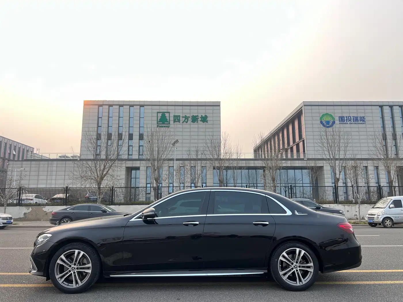 Mercedes-Benz E-Class 2021 E 260 L Sport фото 2