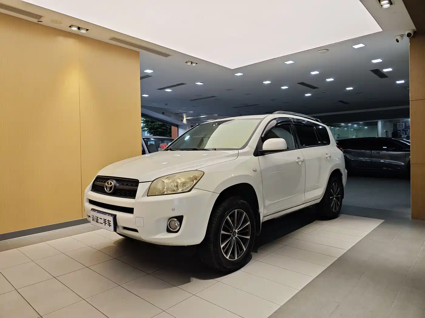 Toyota RAV4 Rongfang 2009 2.0L Automatic Luxury Edition