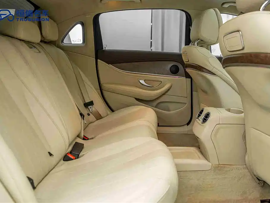 Mercedes-Benz E-Class 2018 E 200 L фото 16