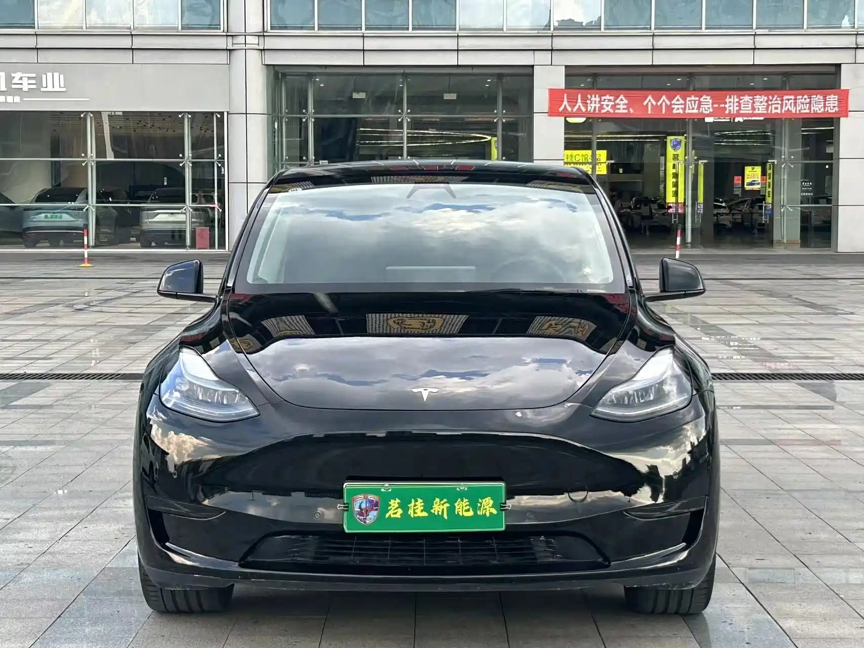 Фото 2 - Tesla Model Y