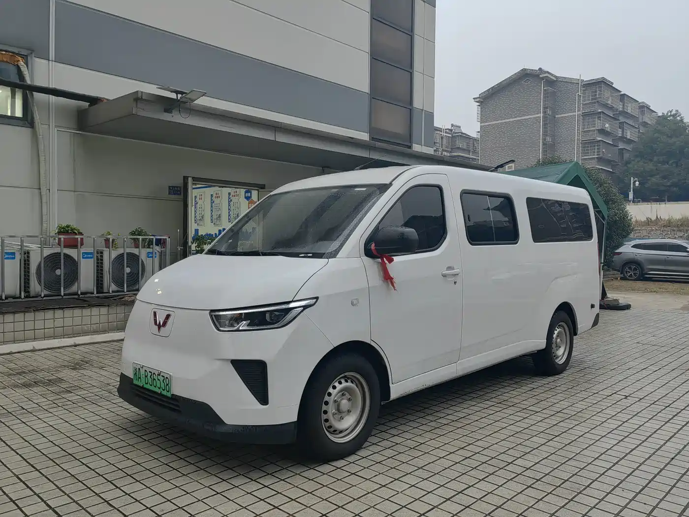 Wuling Motors Wuling Yangguang 2026 2026 Model 440km Passenger Van Comfort Version (6-Seater)