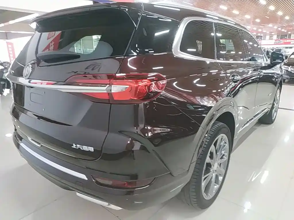 Фото 7 - Buick Enclave