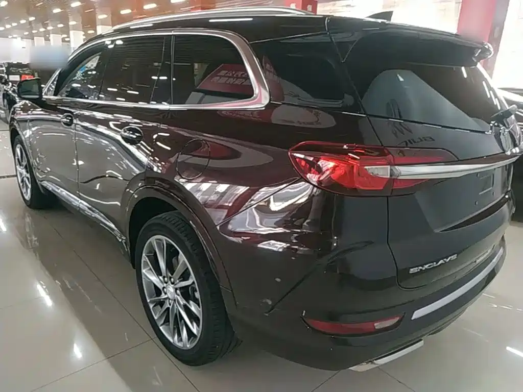 Фото 5 - Buick Enclave