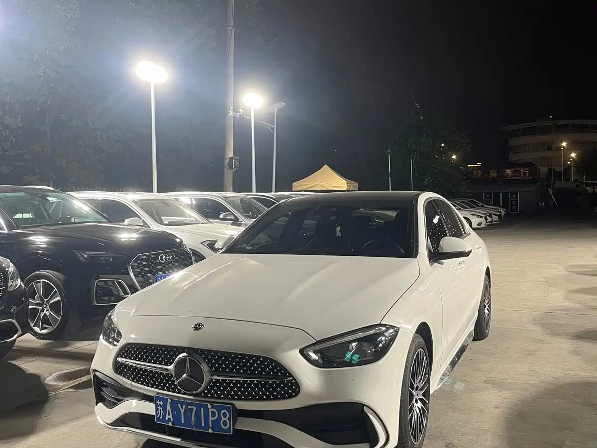 Фото 1 - Mercedes-Benz C-Class