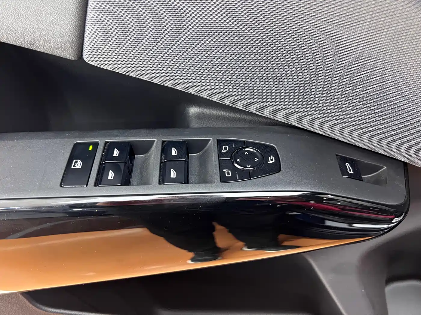 BMW X3 2025 xDrive30L Leading Model M Sport Black Package фото 15