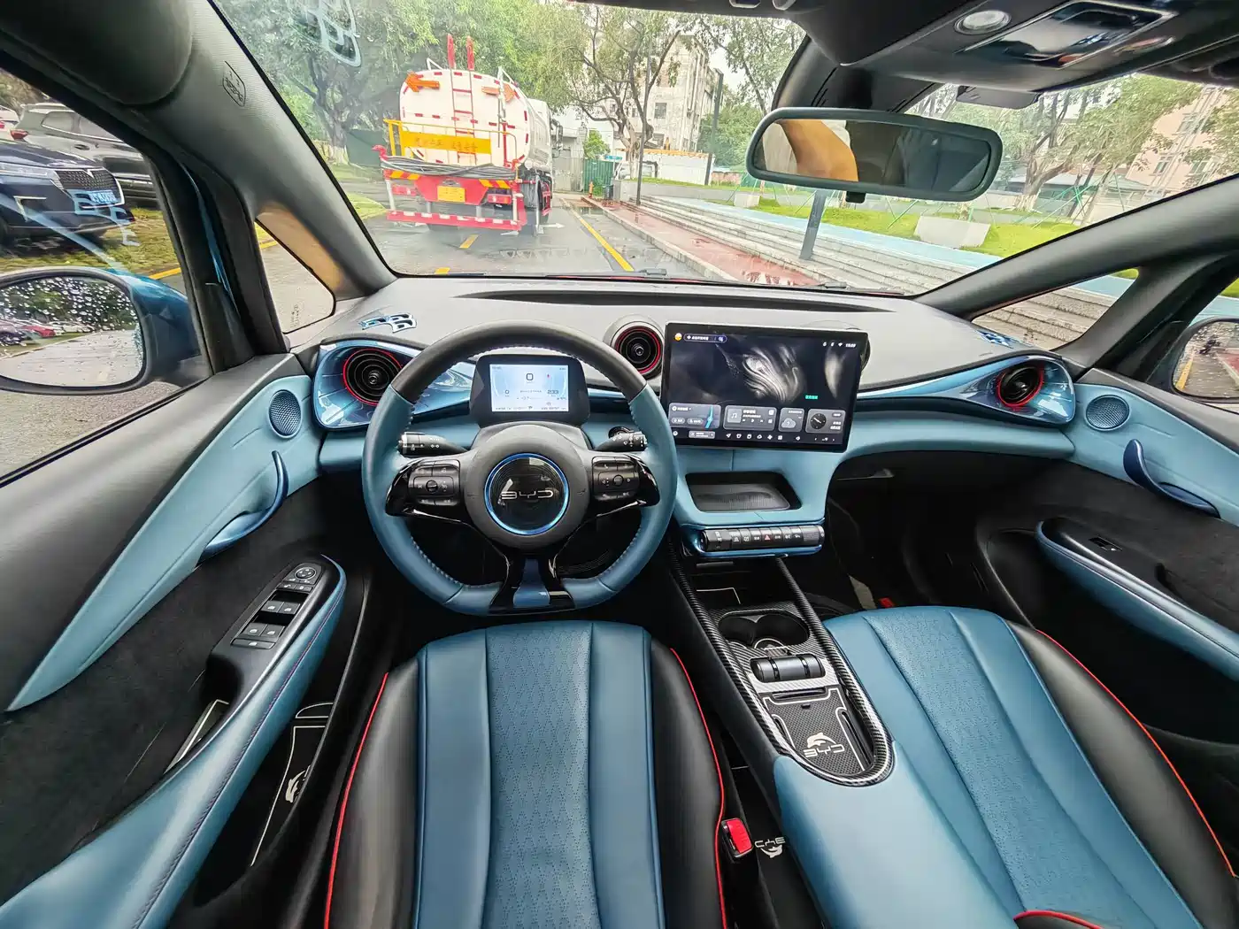BYD Dolphin 2022 2021 Model 405km Fashion Edition