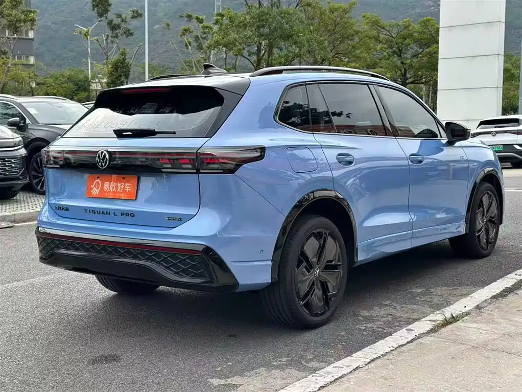 Volkswagen Tiguan L 2024 PRO 380TSI 4WD R-Line Premium Edition фото 7