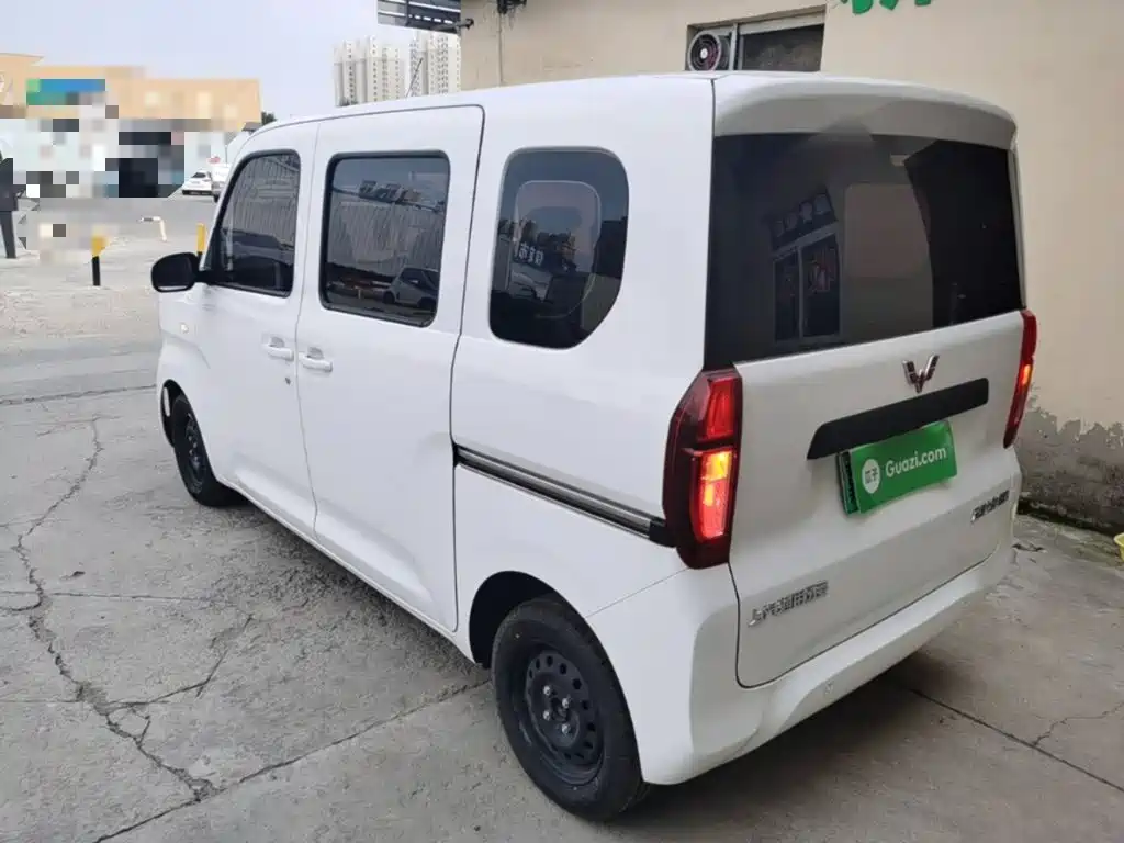 Wuling Motors Wuling Zhiguang NEV 2026 2025 Standard Version