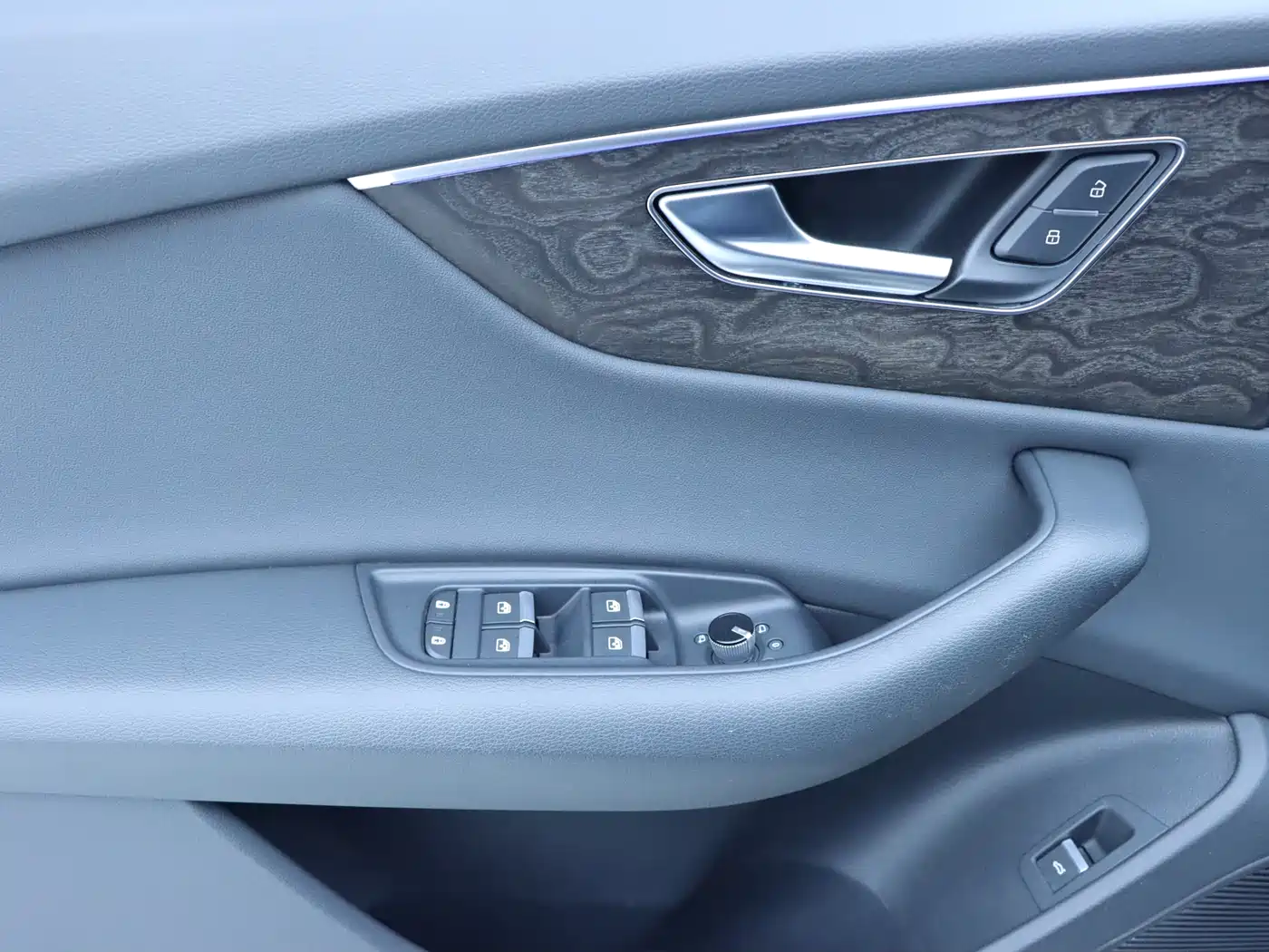 Audi Q8 2019 55 TFSI Luxury Dynamic фото 11