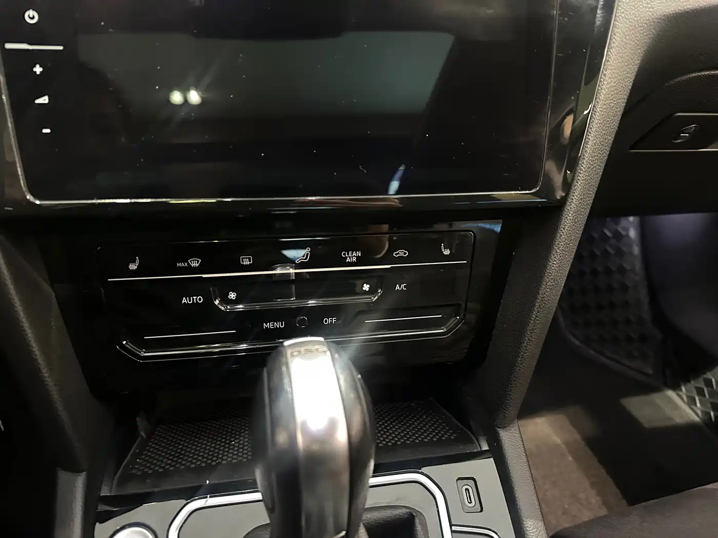 Volkswagen Magotan 2021 330TSI DSG 30th Anniversary Edition фото 10
