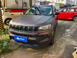 Фото 2 - Jeep Compass