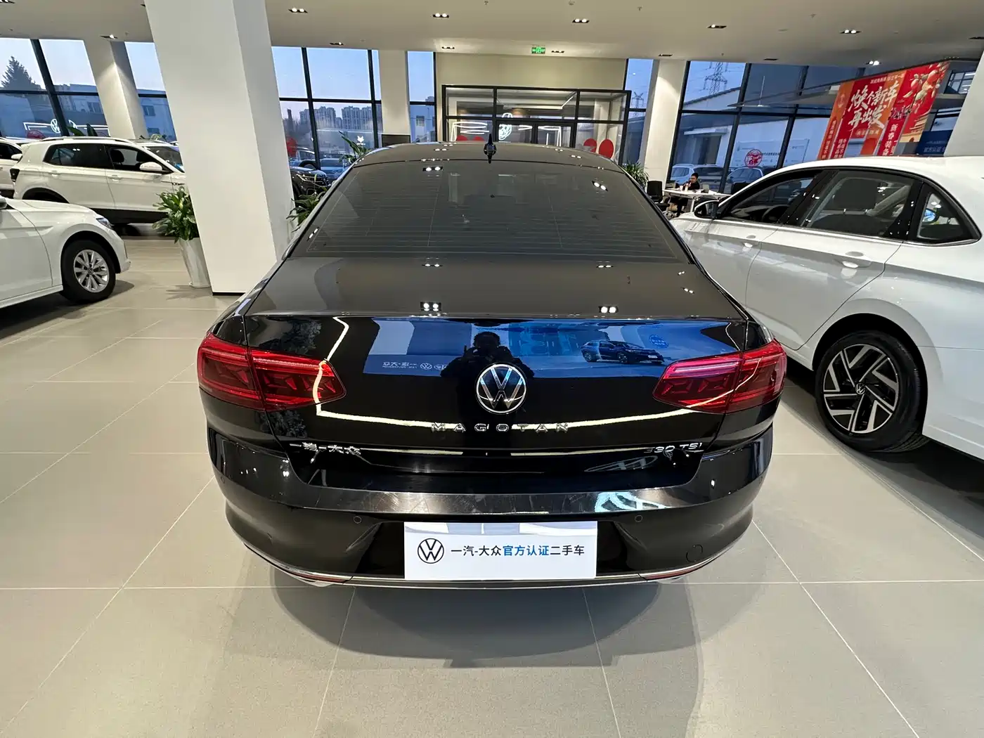 Volkswagen Magotan 2021 330TSI DSG 30th Anniversary Edition фото 5