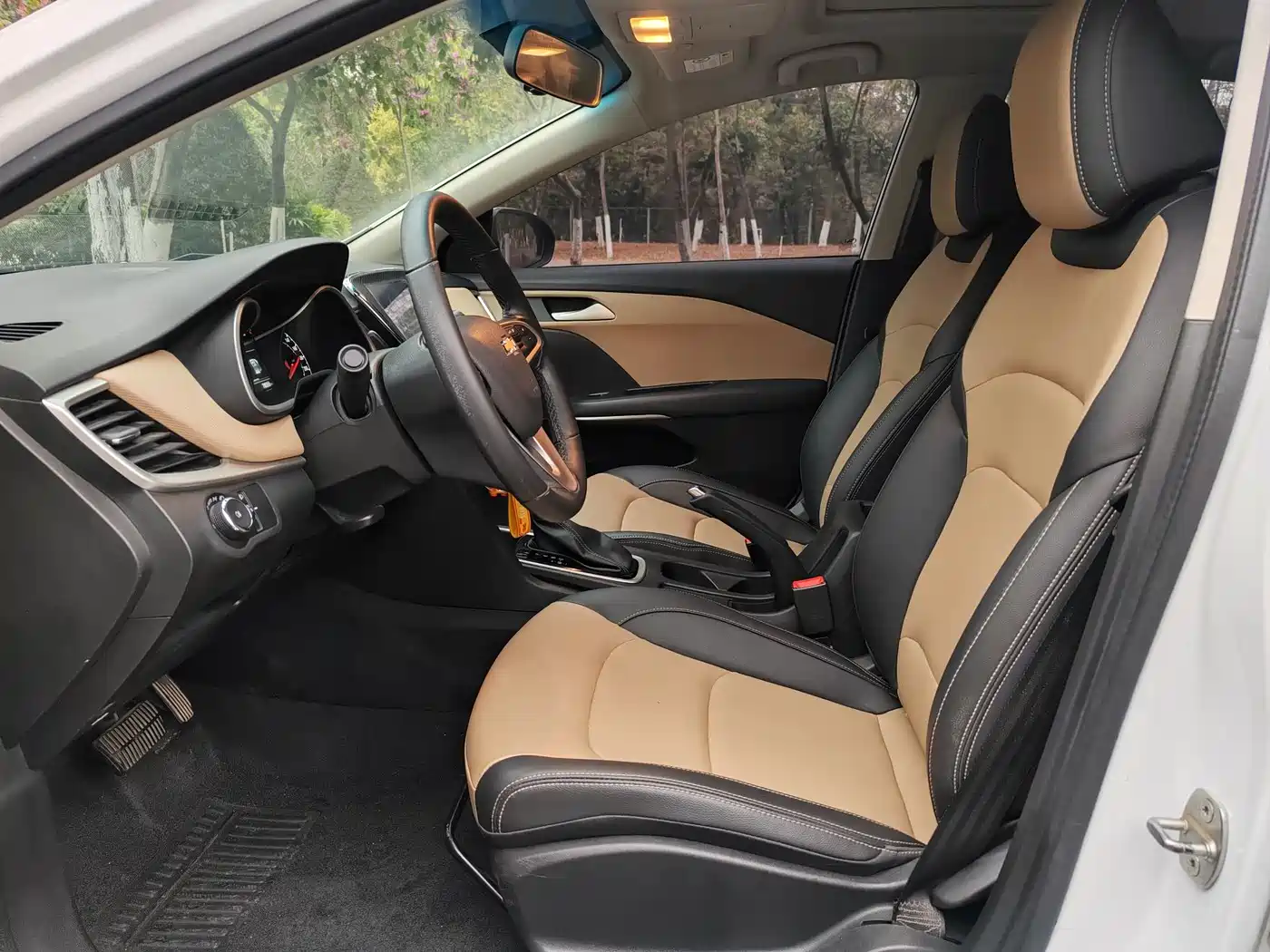 Chevrolet Monza 2021 320 Auto Enjoy Sunroof Edition фото 4