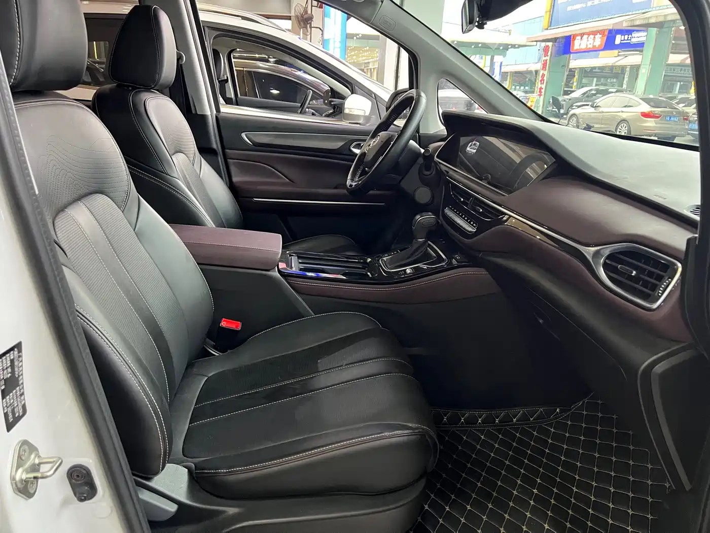 GAC Trumpchi Trumpchi M6 2023 PRO 270T DCT Luxury Edition фото 10