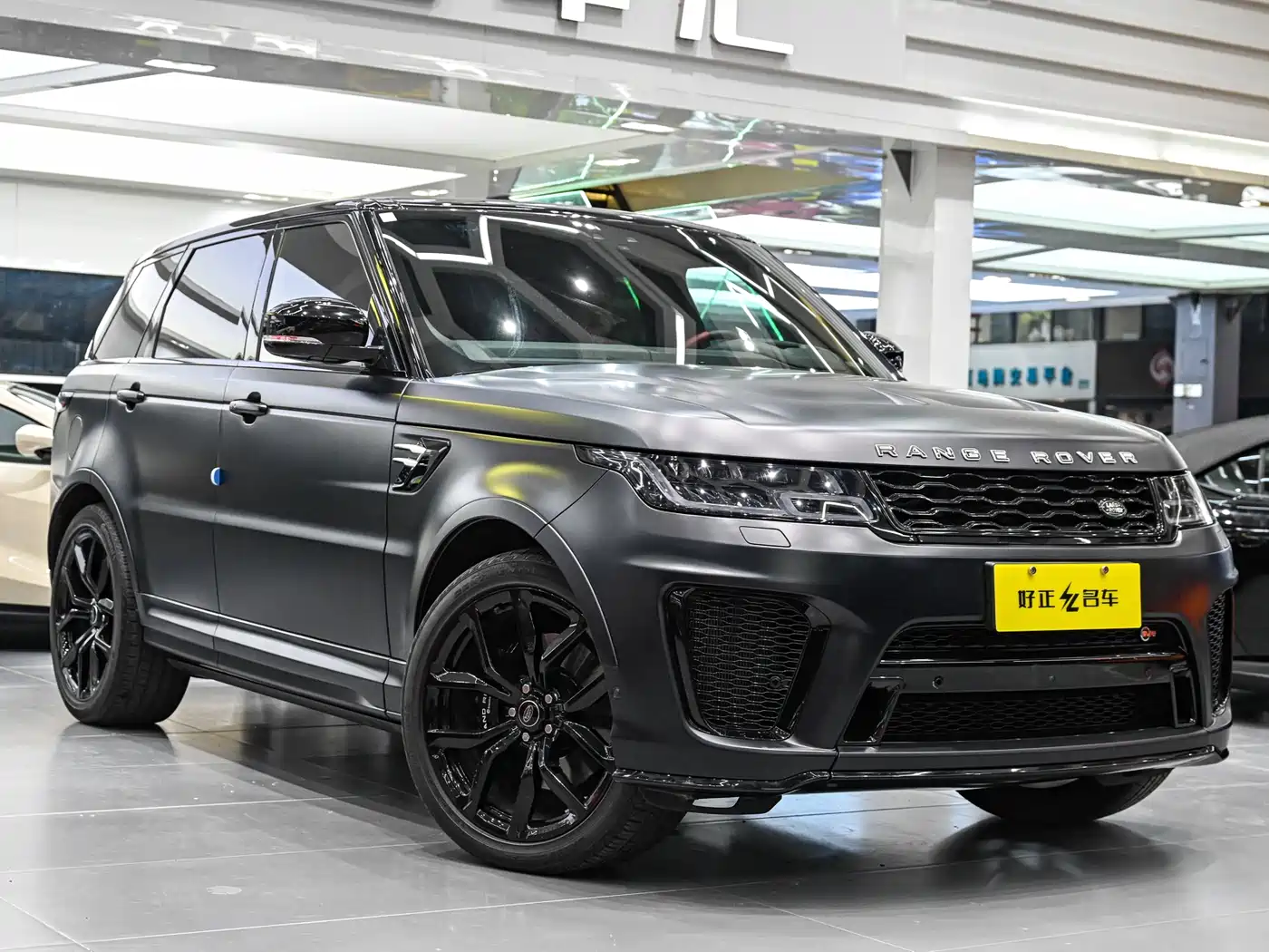 Land Rover Range Rover Sport 2022 Model 5.0 SC V8 SVR Peak Collector's Edition фото 16