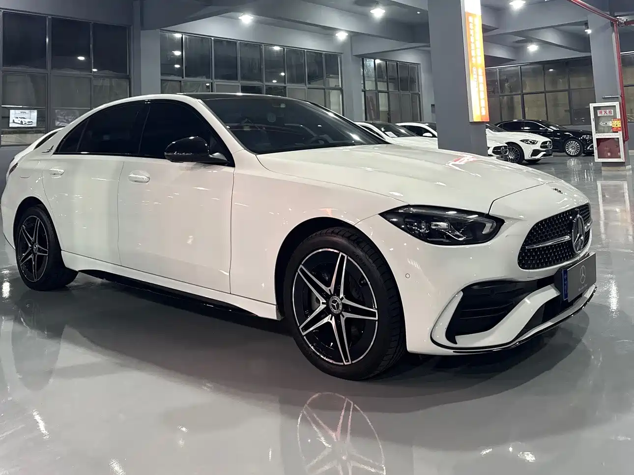 Фото 1 - Mercedes-Benz C-Class