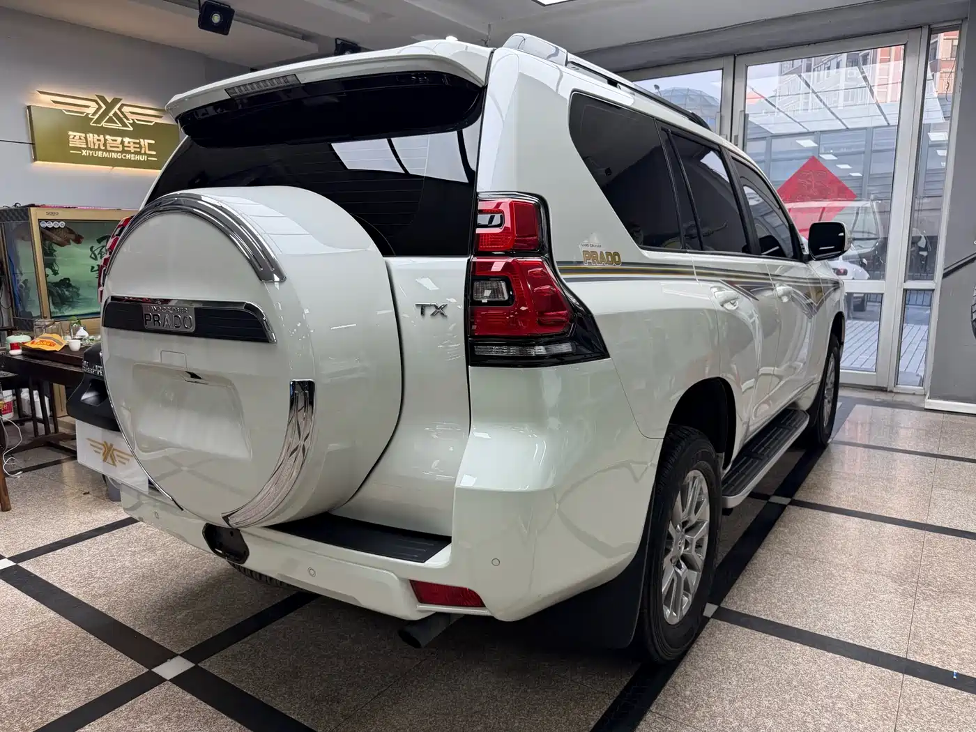 Toyota Prado 2018 3.5L Automatic TX-L NAVI Rear-mounted Spare Tire фото 5