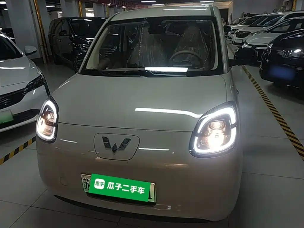 Wuling Motors Hongguang MINIEV 2026 2025 4-Door Advanced