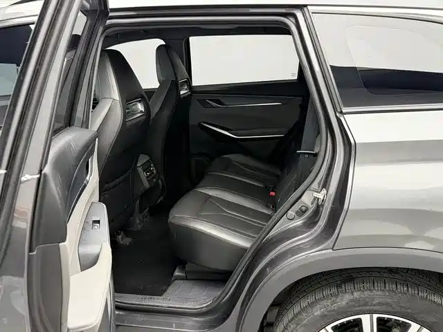 Фото 14 - Changan CS75 PLUS