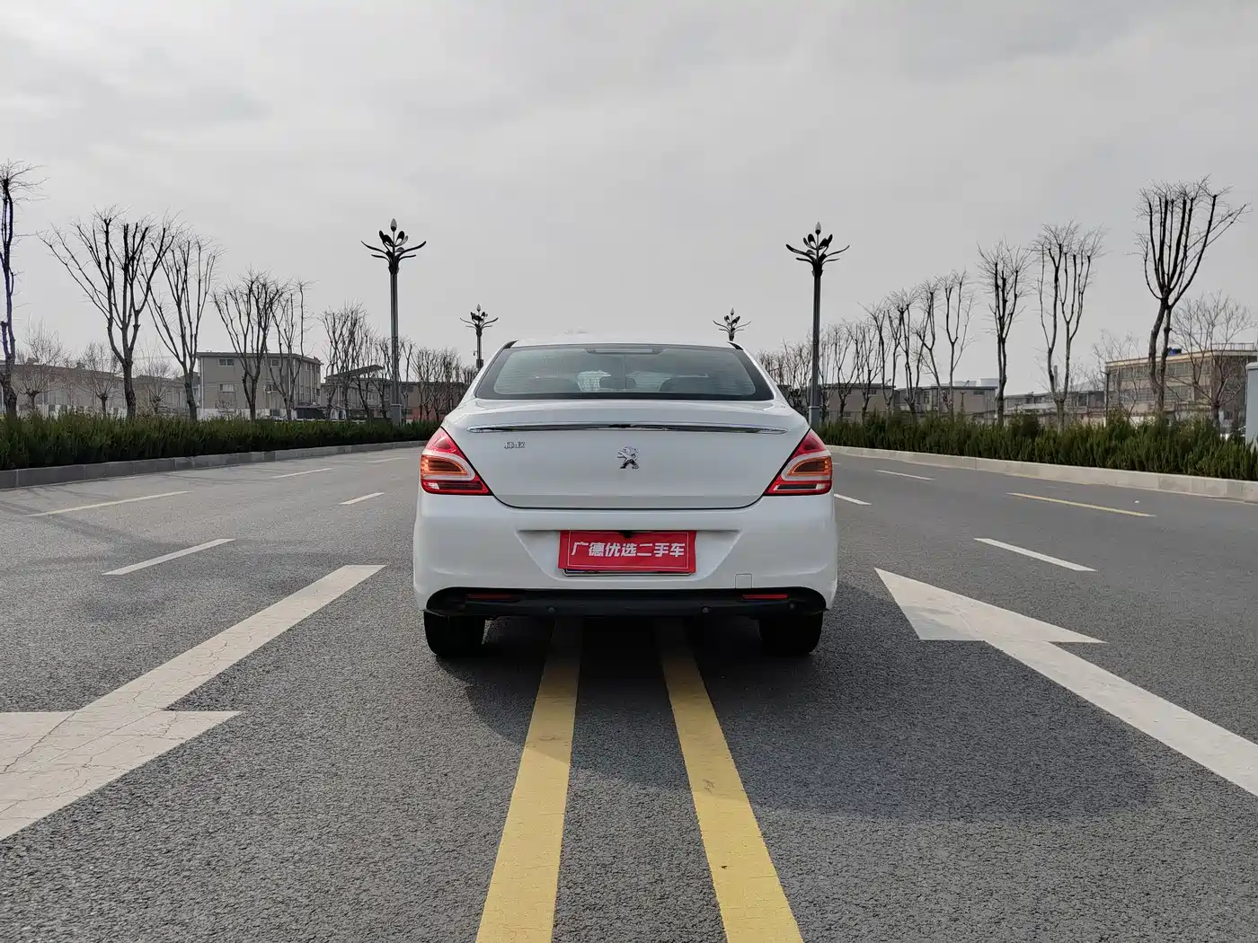Peugeot 308 2014 Model Joy Edition Classic 1.6L Manual Superior Style фото 5
