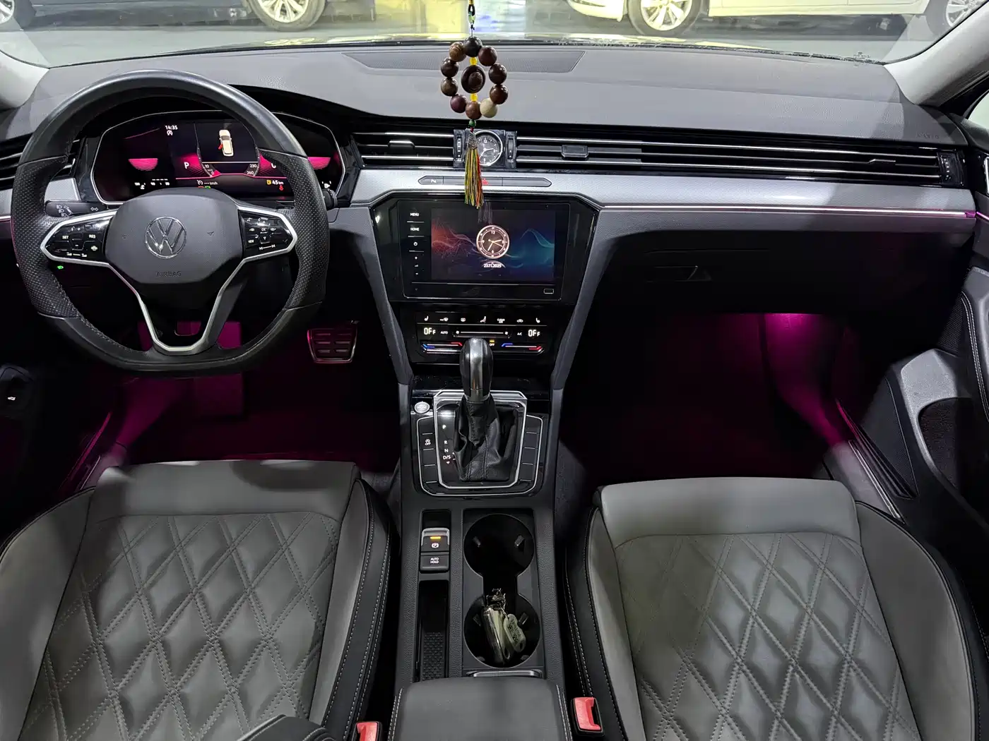 Volkswagen Magotan 2023 2 Million Units Anniversary Edition 330TSI DSG Leading Type фото 16