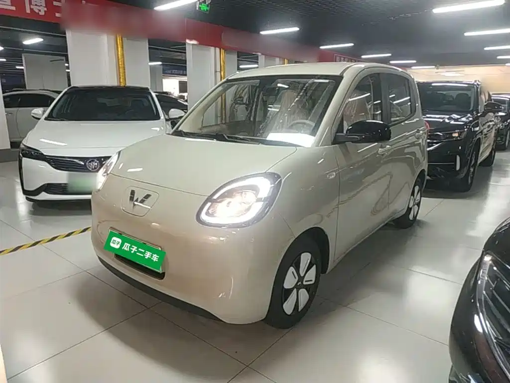 Wuling Motors Hongguang MINIEV 2026 2025 4-Door Advanced