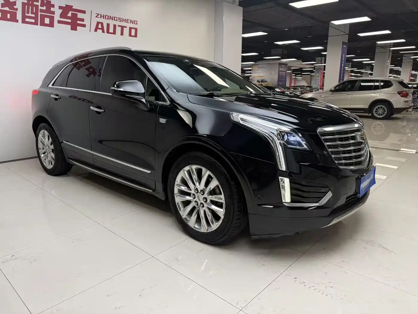 Cadillac XT5 2018 28E 4WD Platinum Edition фото 3