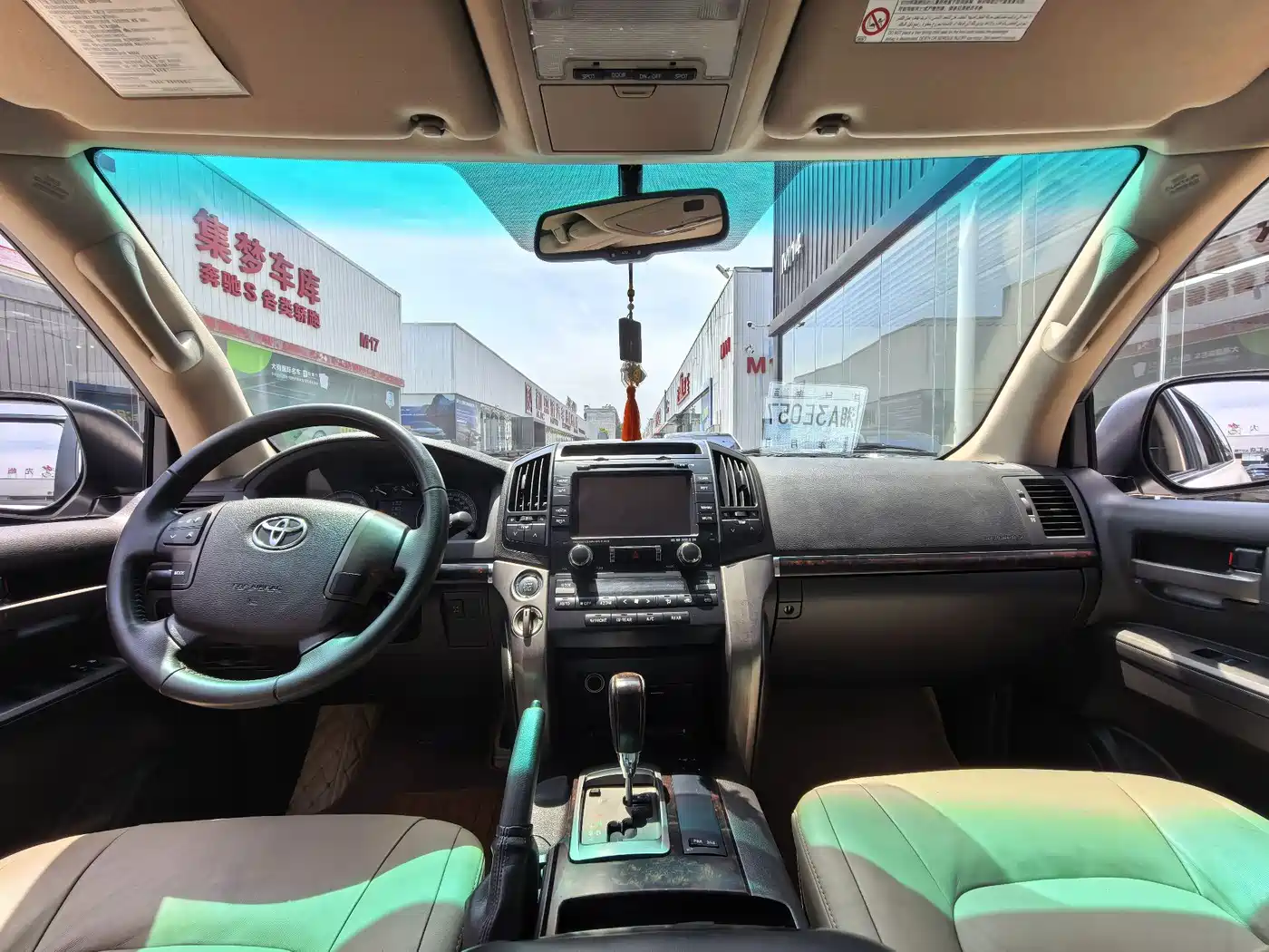 Toyota Land Cruiser 2012 4.0L Automatic VX фото 4